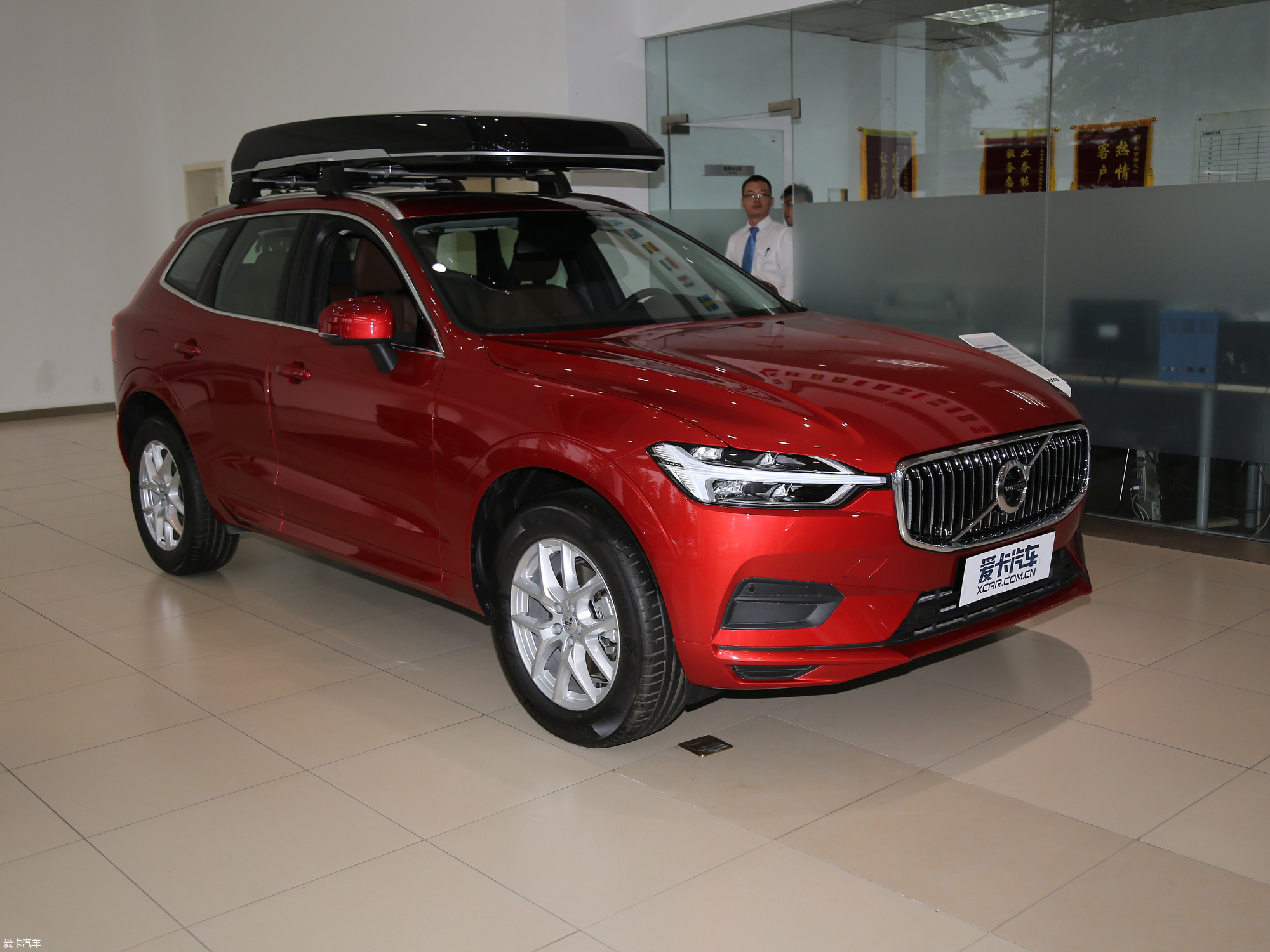 【2019款沃尔沃xc60t4 智逸版 国v_整体外观_5/173张图片】_汽车图片