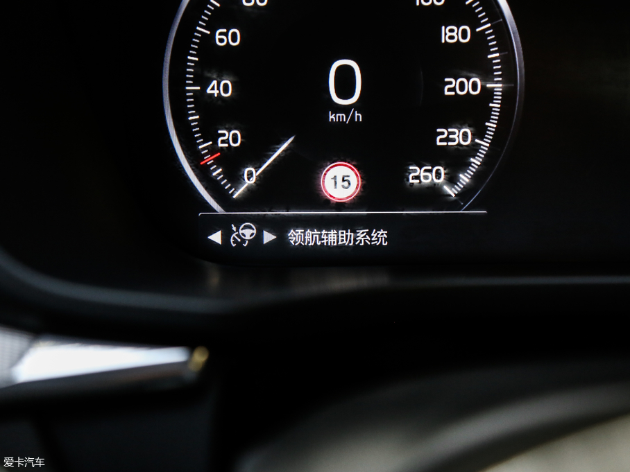 2019ֶXC60 RECHARGE T8 E춯˶ V