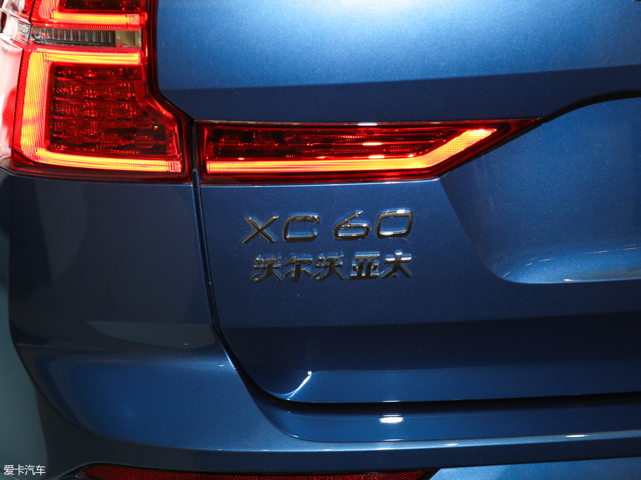 2019ֶXC60 RECHARGE T8 E춯˶ VI