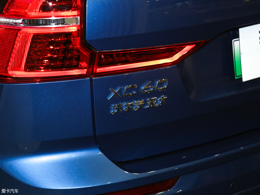 2019ֶXC60 RECHARGE T8 E춯˶ VI