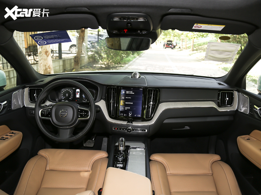 2019ֶXC60 RECHARGE T8 E춯 VI