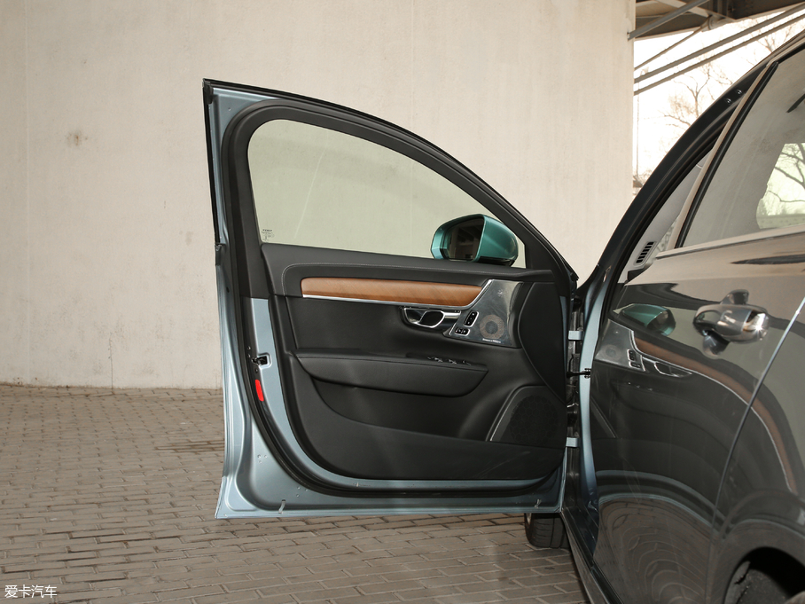 2019ֶS90 RECHARGE T8 E춯 Ű V