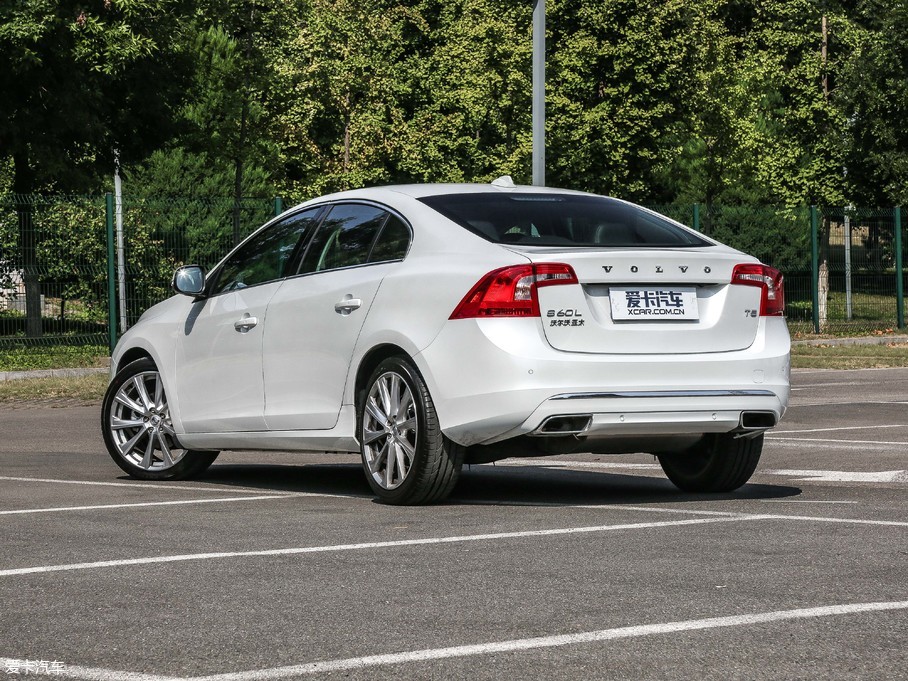 2019ֶS60 L 2.0T T5 Ԧ