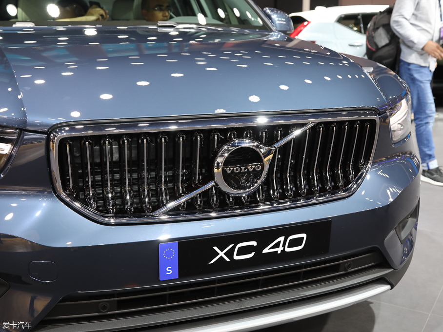 2020ֶXC40 T4  ˶