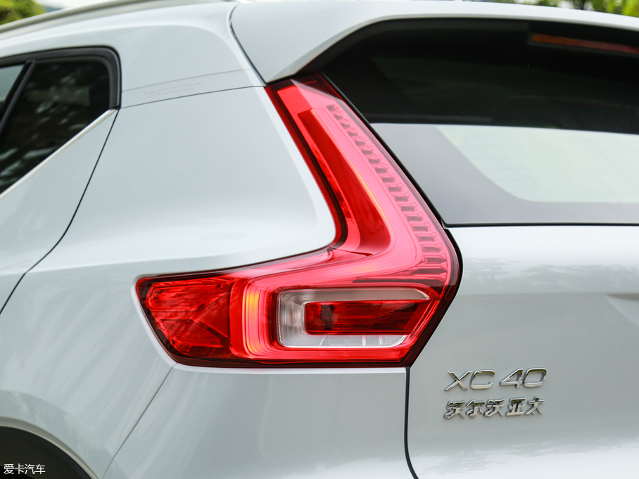 2020ֶXC40 T4  ź