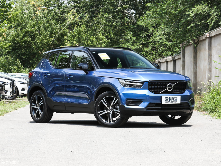 2020ֶXC40 T4  Զ˶