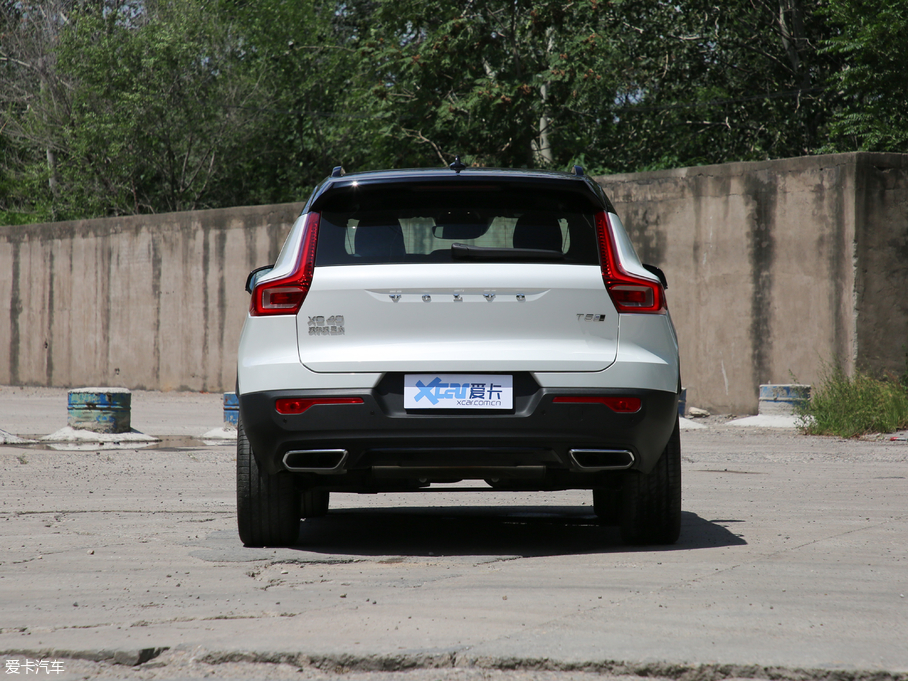 2020ֶXC40 T5  ˶