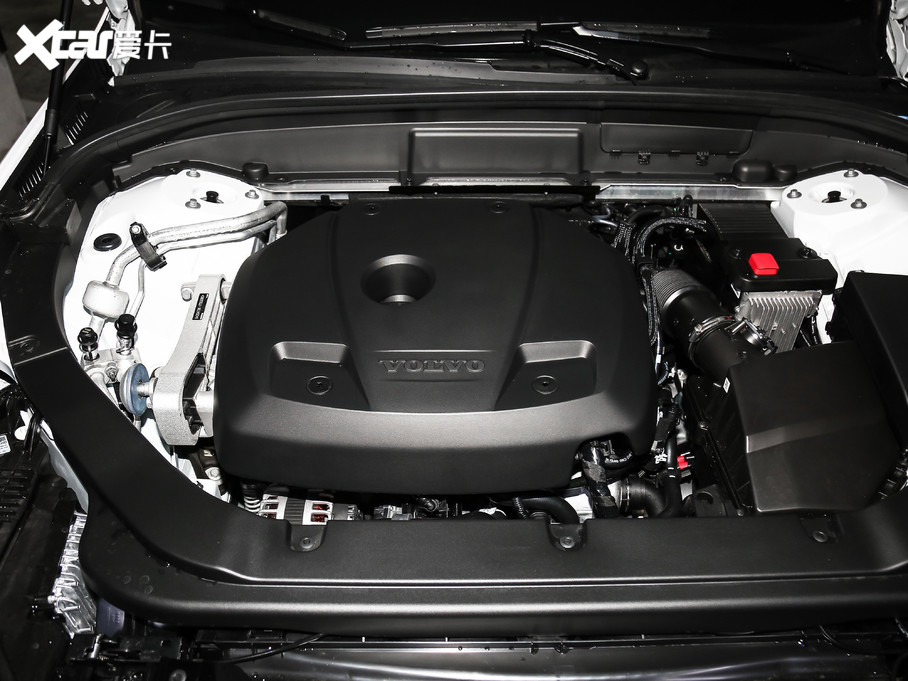 2021款沃尔沃xc60t5 四驱智逸豪华版