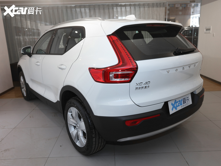 2021ֶXC40 T4 ʱа