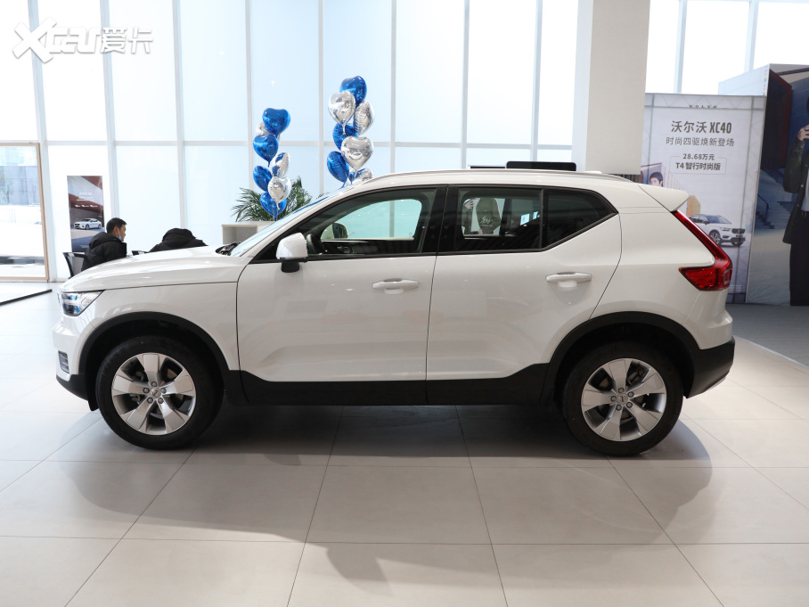 2021ֶXC40 T3 ʱа