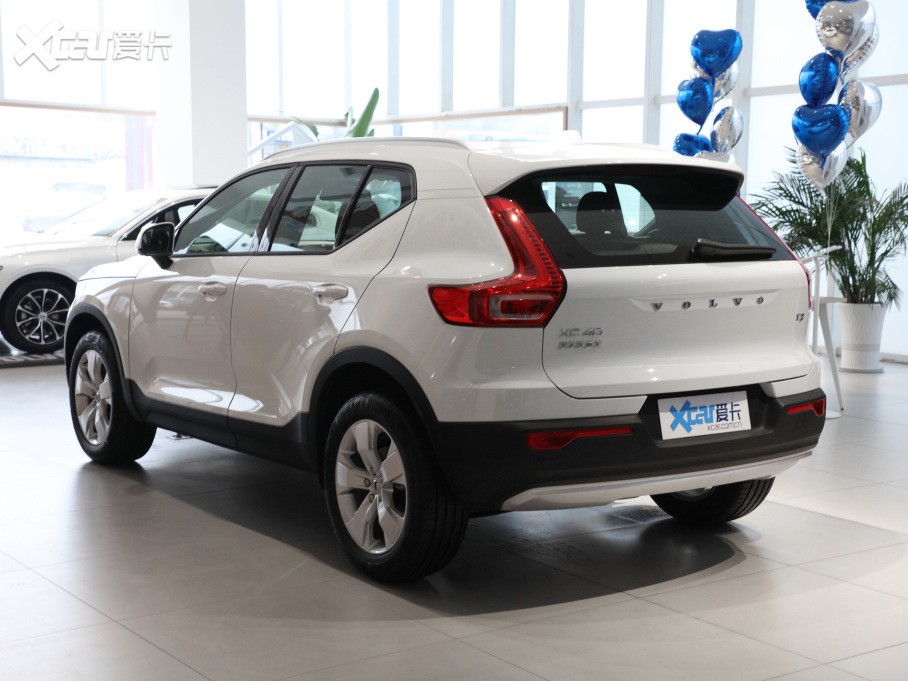 2021ֶXC40 T3 ʱа