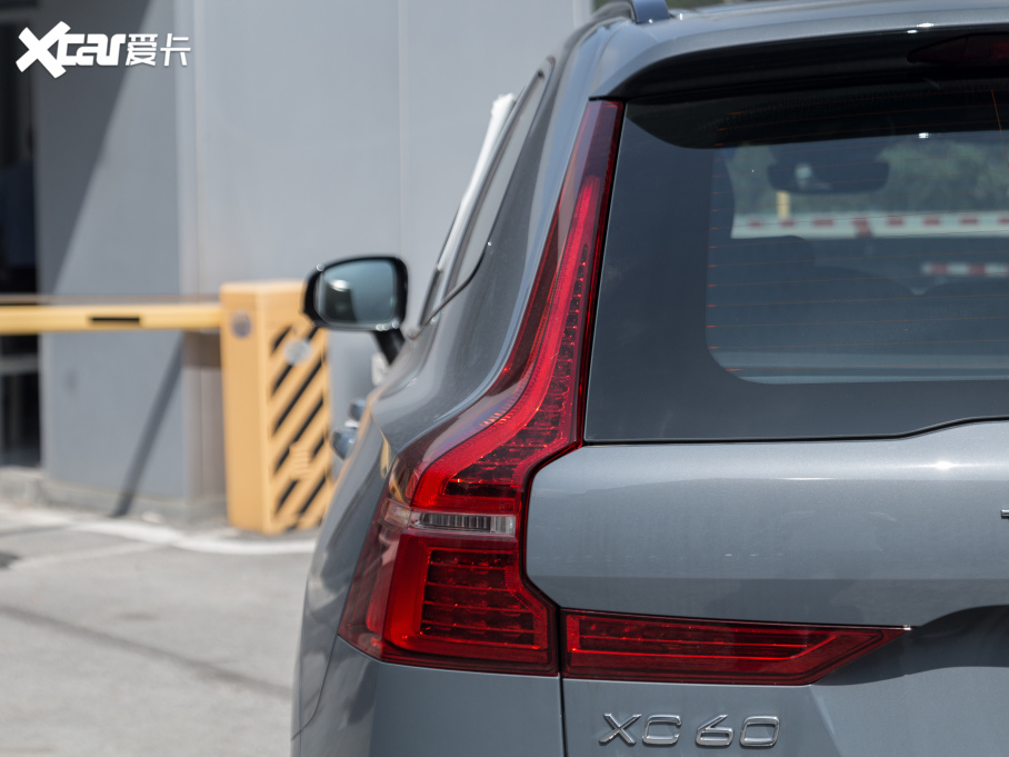 2022ֶXC60 B5 Զ˶