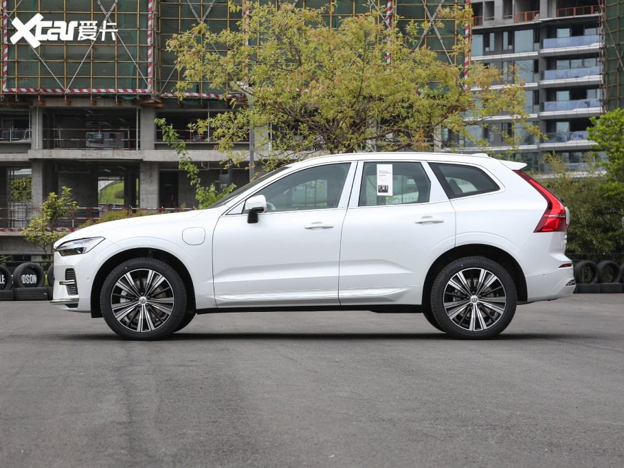 2022ֶXC60 RECHARGE T8 춯 ź