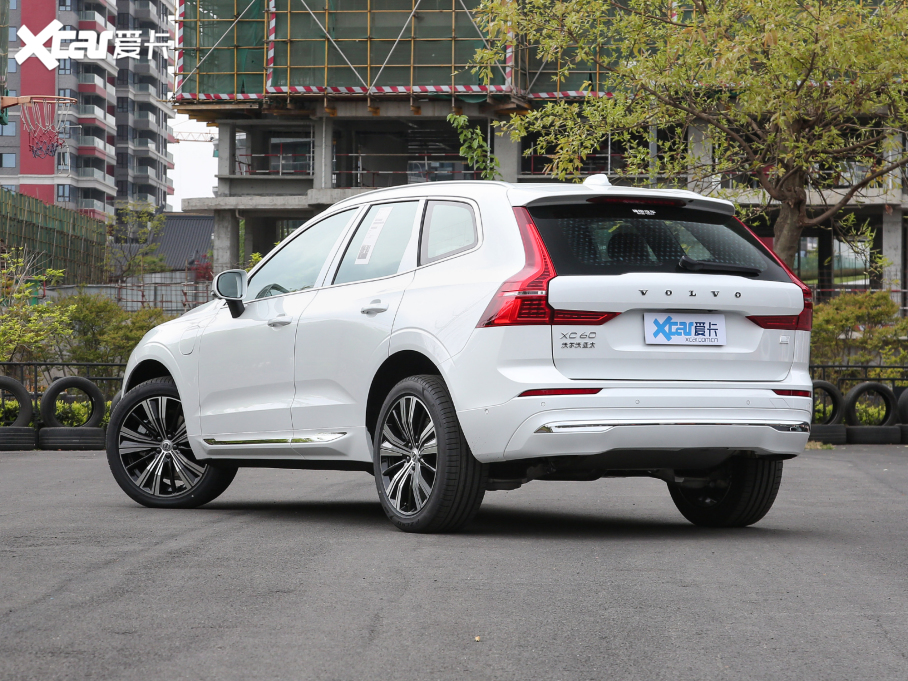 2022ֶXC60 RECHARGE T8 춯 ź