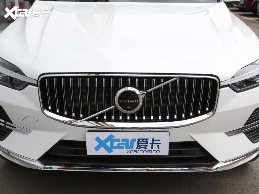 2022ֶXC60 RECHARGE T8 춯 ź