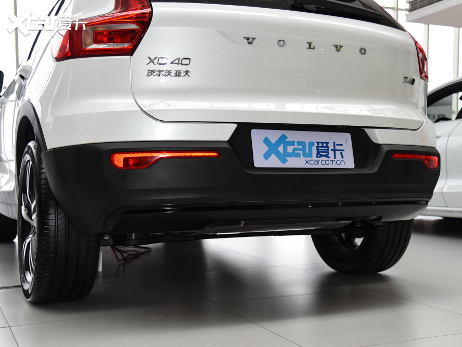 2022ֶXC40 T4 Զ˶