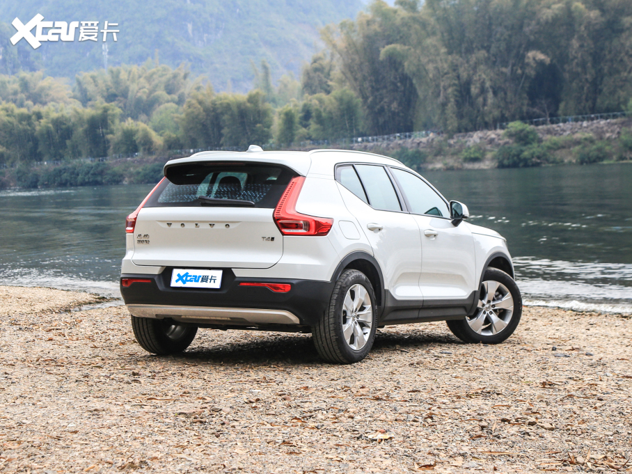 2022ֶXC40 T4 ʱа