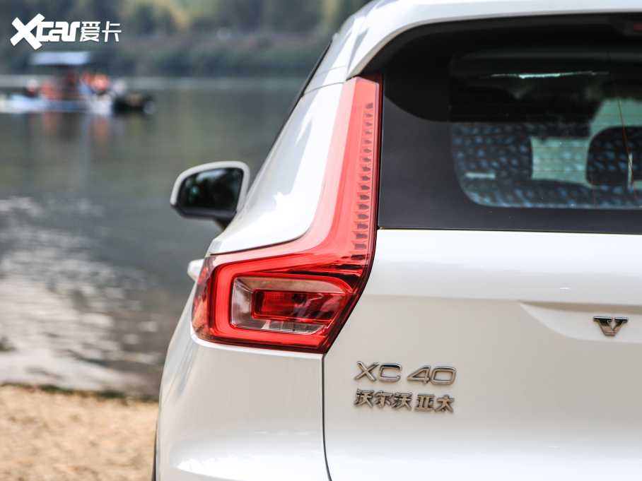 2022ֶXC40 T4 ʱа