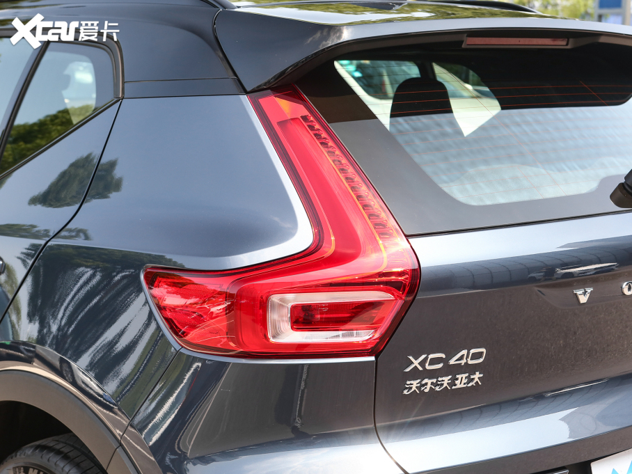 2022ֶXC40 T4 ˶