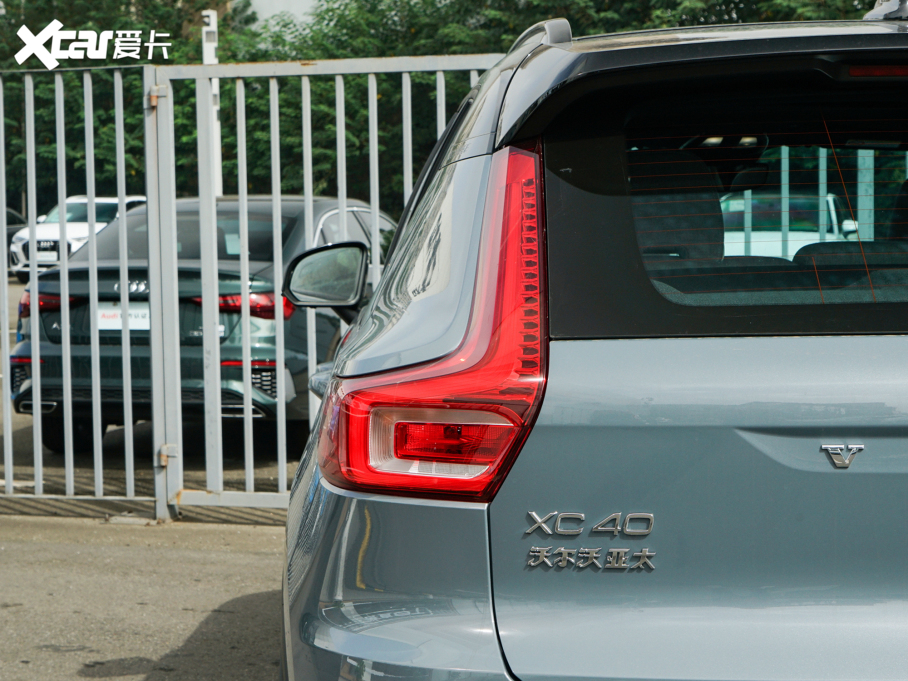 2023ֶXC40 RECHARGE  PRO