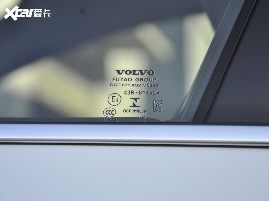 2023ֶXC60 RECHARGE T8 춯 Զ