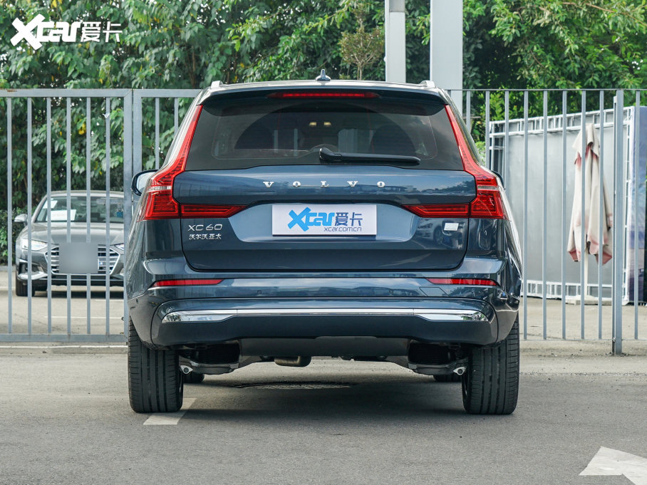 2023ֶXC60 RECHARGE T8 춯 ź