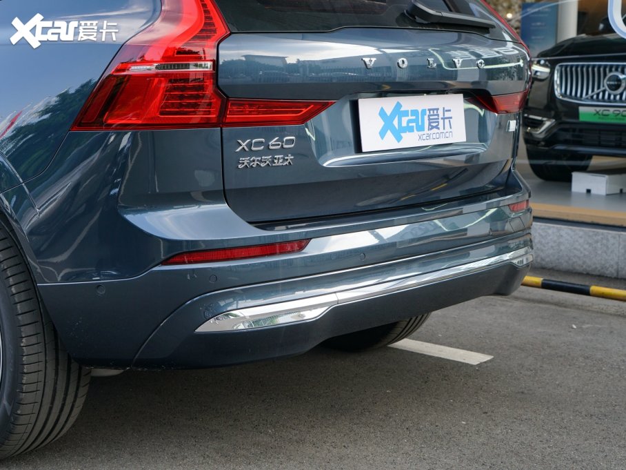 2023ֶXC60 RECHARGE T8 춯 ź