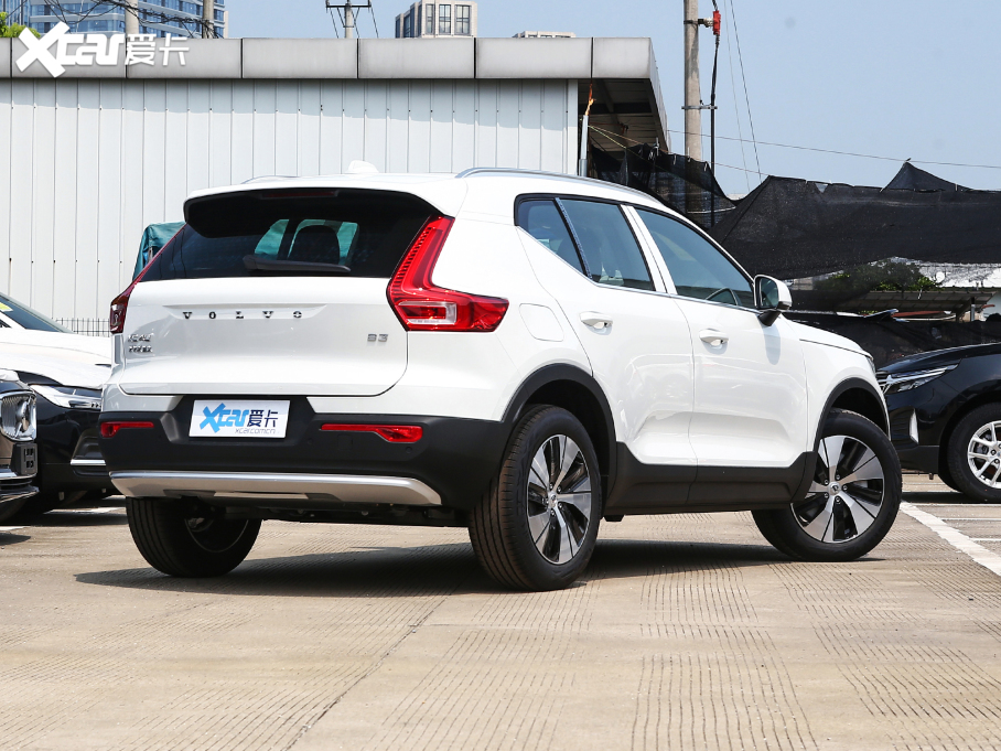 2023ֶXC40 B3 Զ