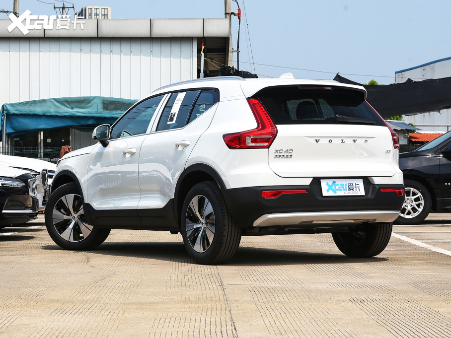 2023ֶXC40 B3 Զ