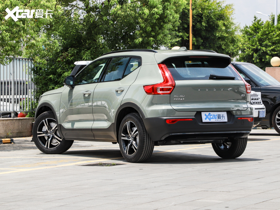 2023ֶXC40 B3 Զ˶