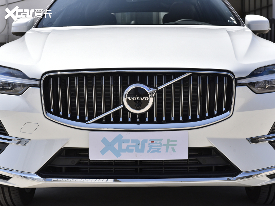 2024ֶXC60 RECHARGE T8 춯 ź