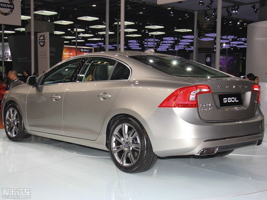 2014ֶS60 L 2.0T T5Խ