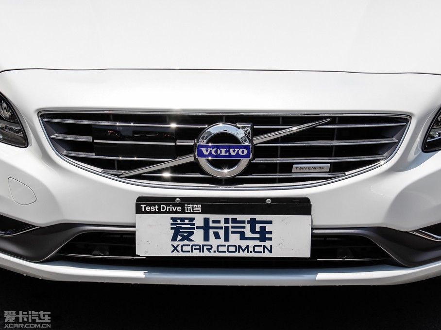 2015ֶS60 RECHARGE L T6 Խ