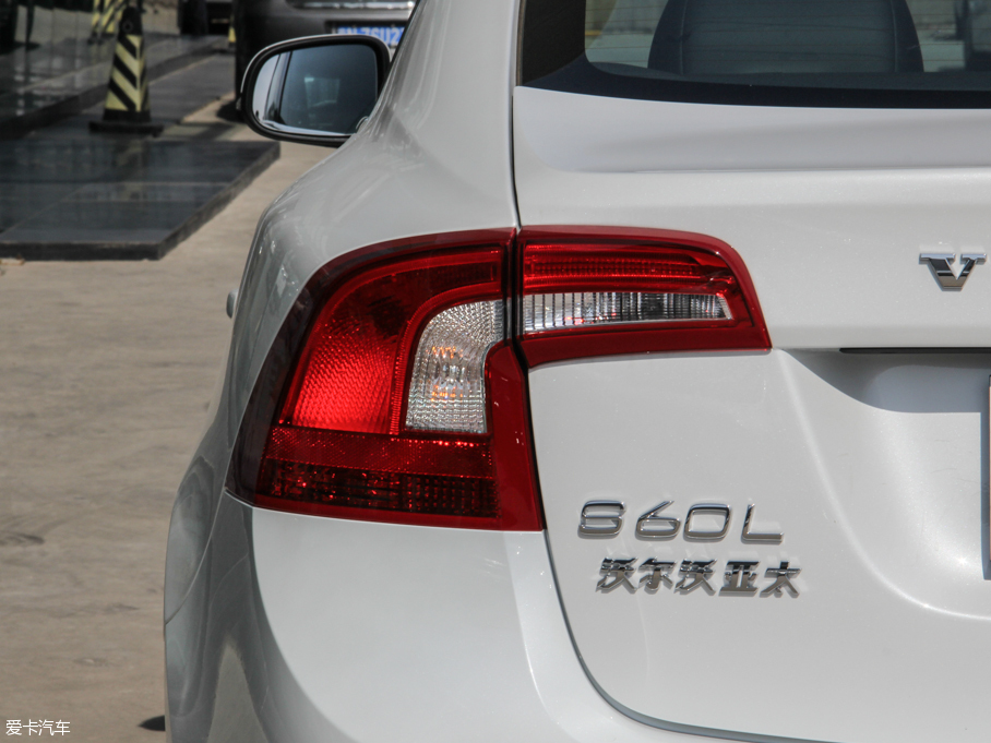 2017ֶS60 L 2.0T T4 Զ