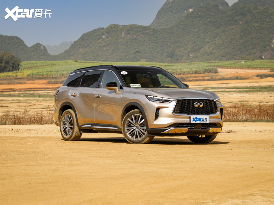 2022ӢQX60 2.0T 콢