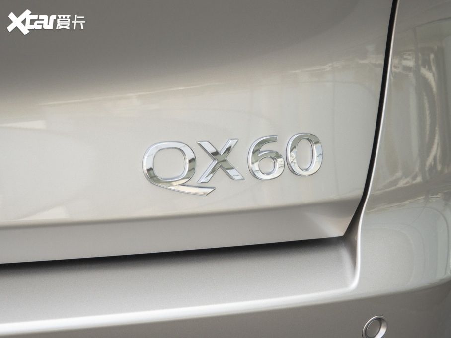 2022ӢQX60 2.0T 