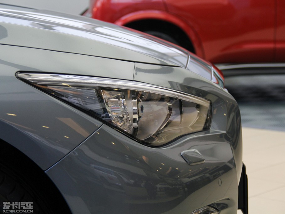 2015ӢQ50L 2.0T 