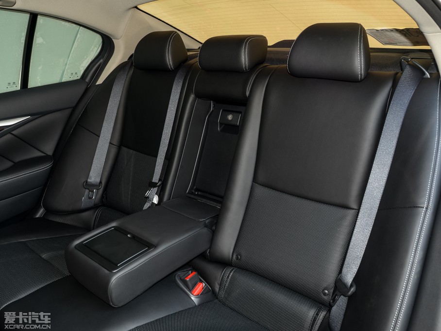 2015ӢQ50L 2.0T ˶