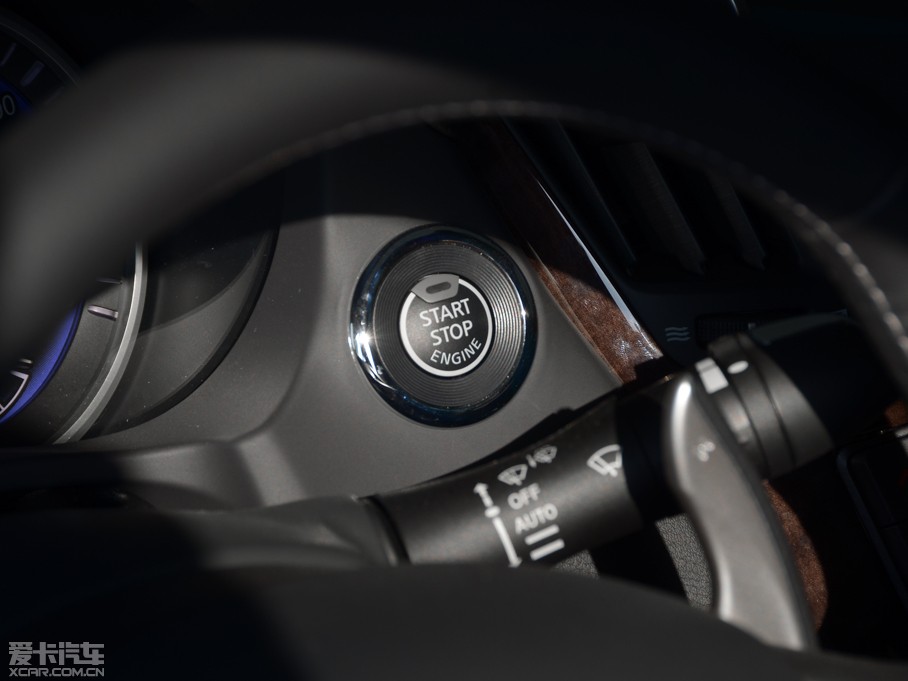 2015ӢQ50L 2.0T ˶