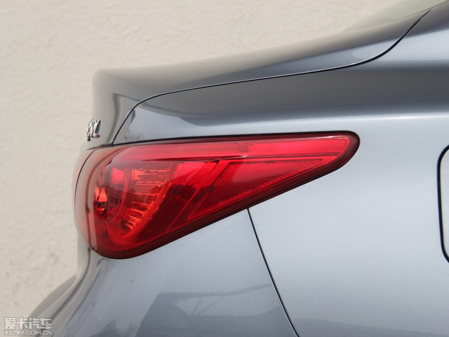 2015ӢQ50L 2.0T ˶