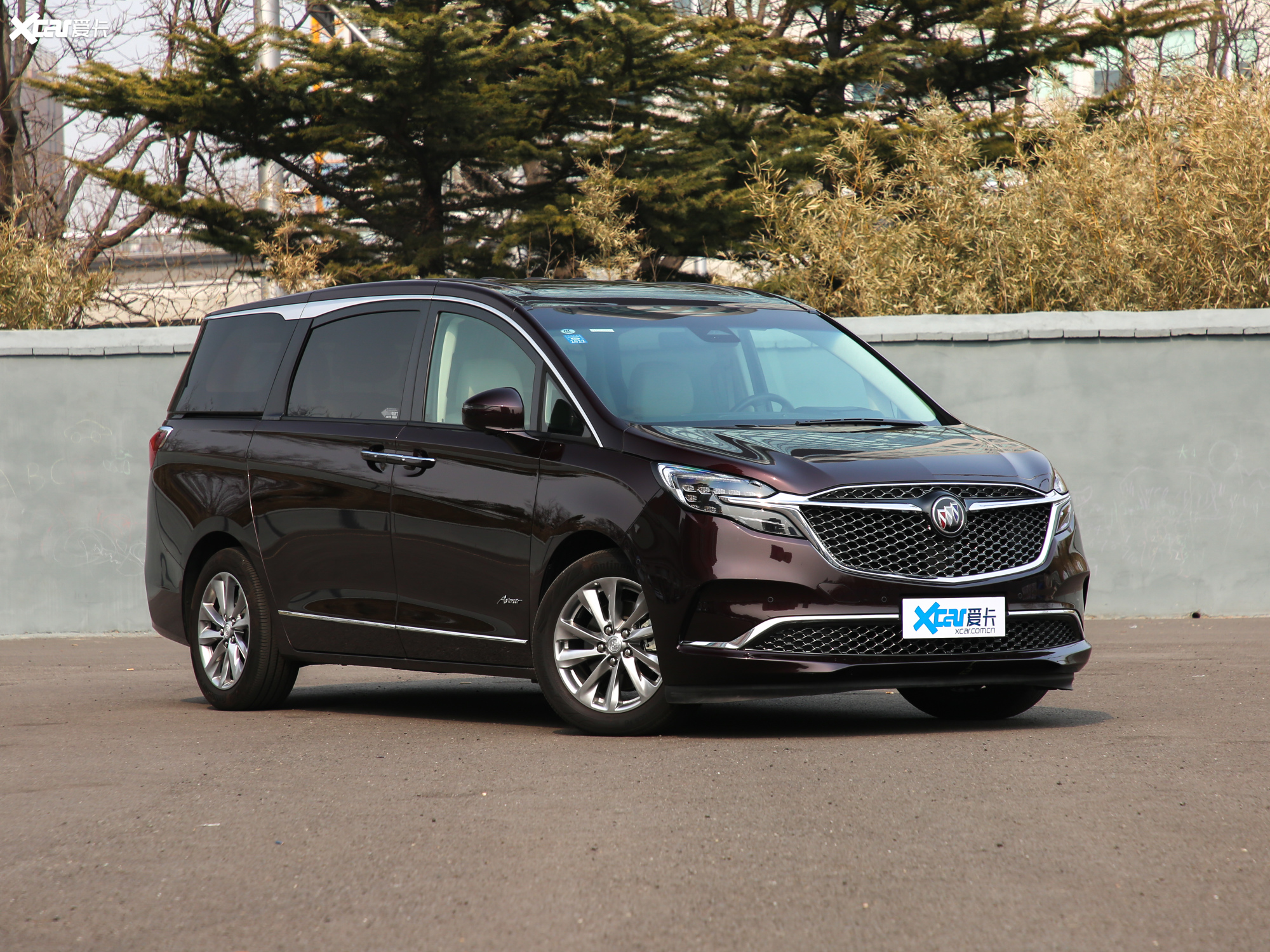 【2021款别克gl8 es陆尊avenir艾维亚 六座贤礼版_整体外观_6/1406张