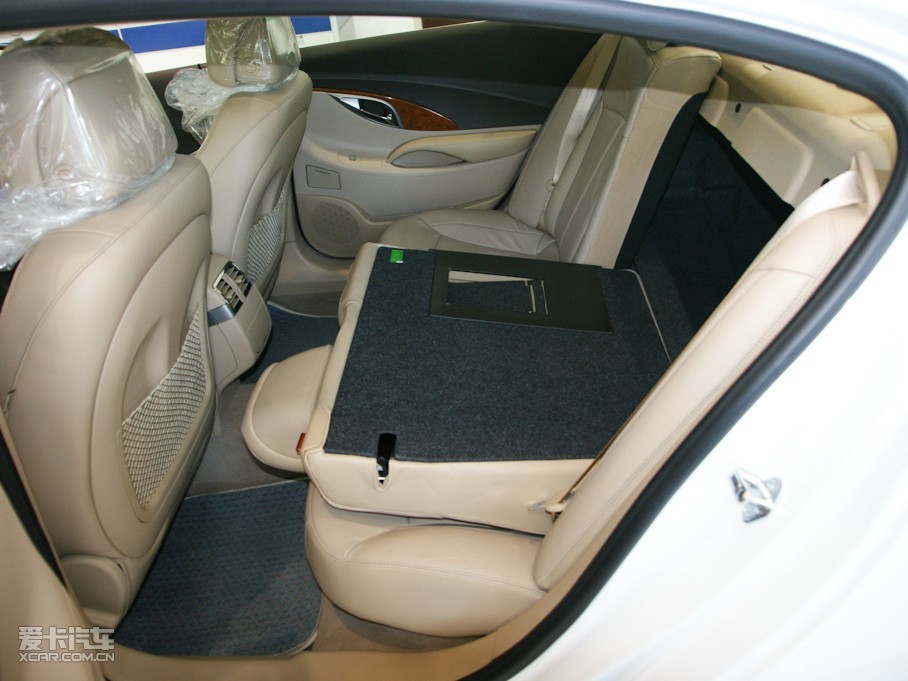 2010款君越2.0t 舒适版