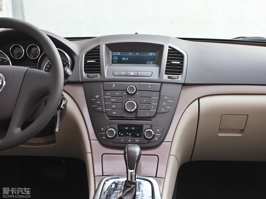 2012款君威2.0l 自动舒适版