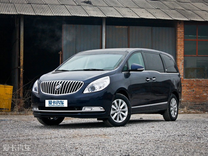 别克gl8商务车优惠15000元 售19.4万起