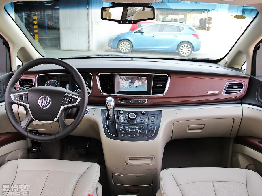 2014款别克gl8 es豪华商旅车3.0l xt旗舰版