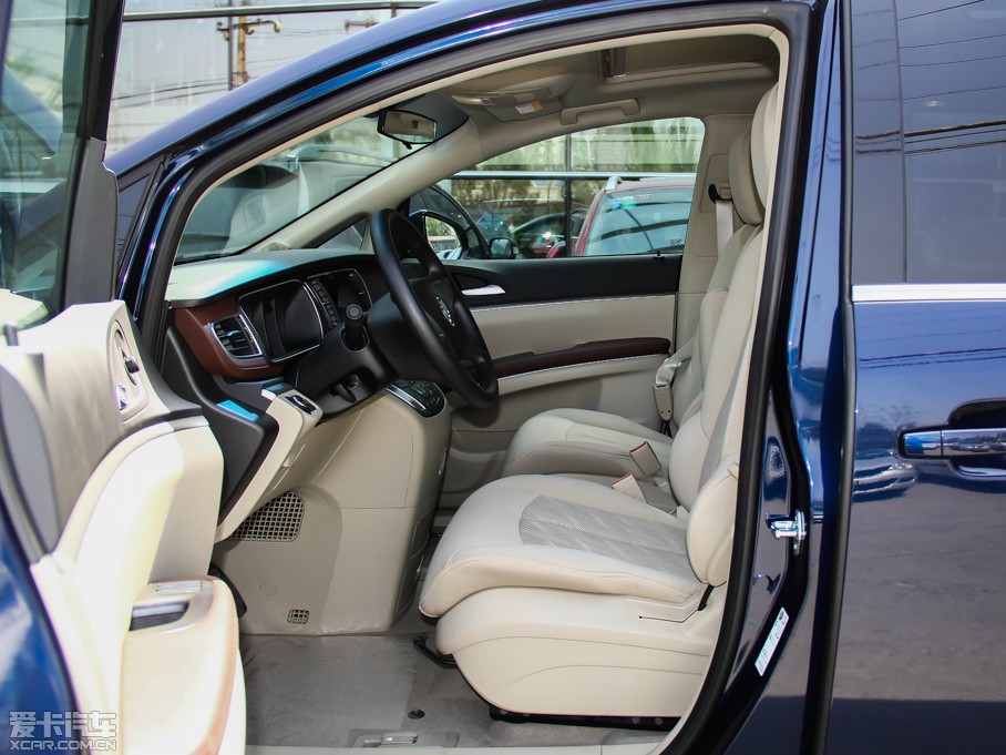 2014GL8 ES½ 2.4L CTʰ