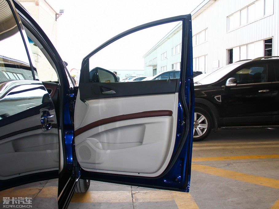 2014GL8 ES½ 2.4L CTʰ