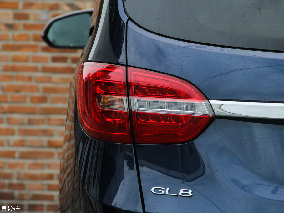 2015GL8 ES½ 2.4L 