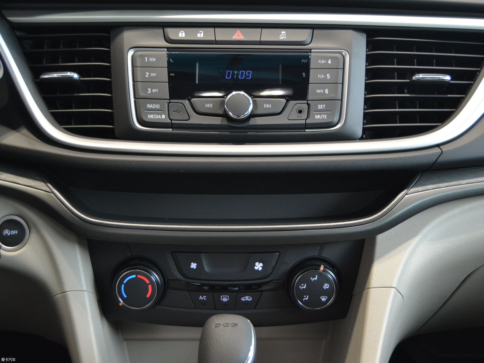 【2018款英朗15t 双离合精英型 国v_中控区_72/536张图片】_汽车图片