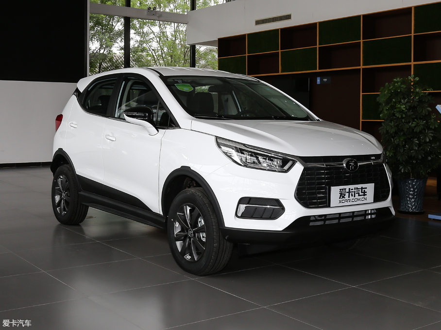 谁是10万级最香纯电SUV？奇瑞瑞虎e VS比亚迪元EV